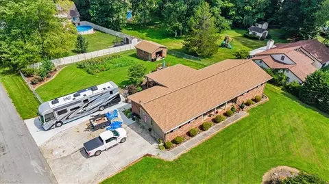 View/Area - 4662 Pineview Dr, Trinity, NC 27370 photo 3 of 9