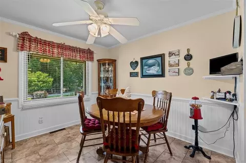 Dining - 4662 Pineview Dr, Trinity, NC 27370 photo 3 of 4