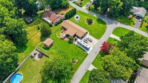 View/Area - 4662 Pineview Dr, Trinity, NC 27370 photo 6 of 9