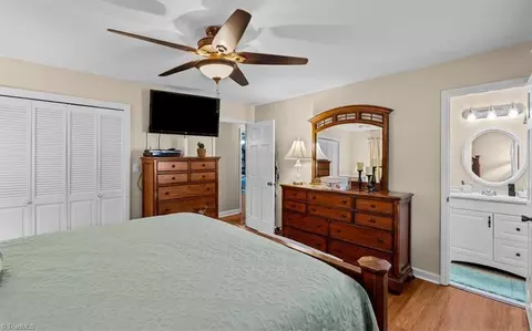 Bedroom - 4662 Pineview Dr, Trinity, NC 27370 photo 2 of 4