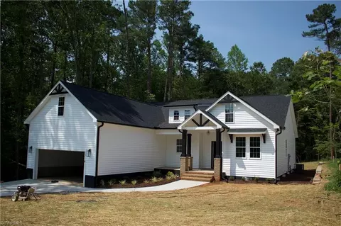 1316 Sagamore Dr, Louisburg, NC 27549