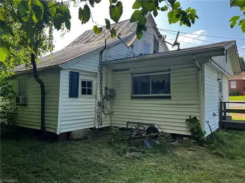 628 Early Ave, Eden, NC 27288 photo 10