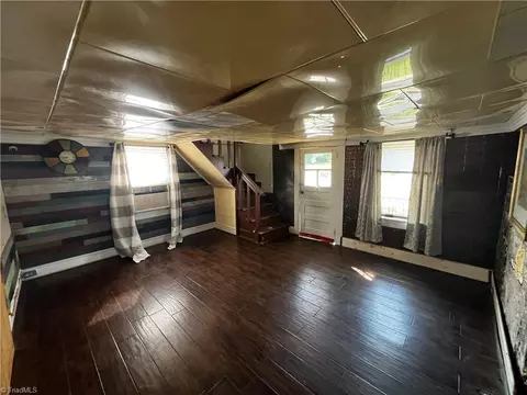 628 Early Ave, Eden, NC 27288 photo 2