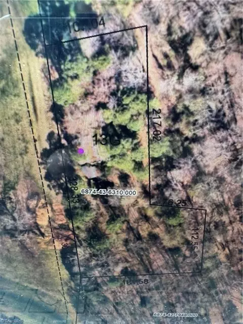 5940 Loradale Dr, Kernersville, NC 27284