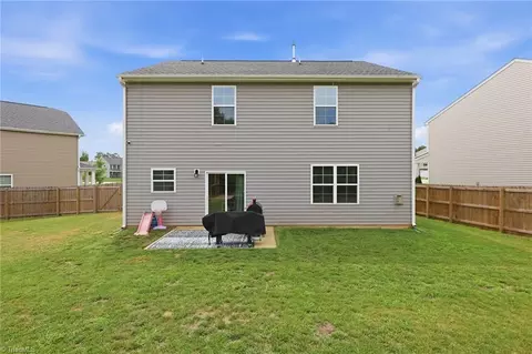 Exterior - 6826 Bellawood Dr, Trinity, NC 27370 photo 3 of 5