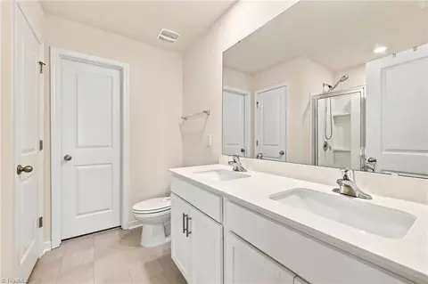Bath - 6826 Bellawood Dr, Trinity, NC 27370 photo 4 of 5