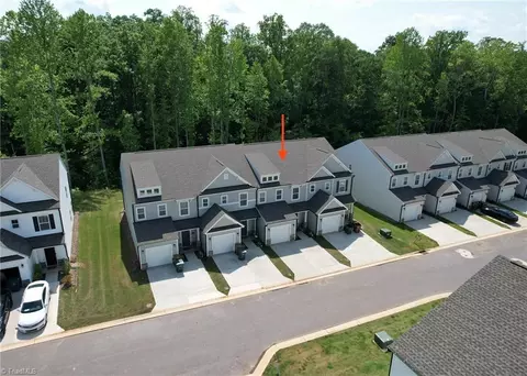 21 Stardust Trl, Greensboro, NC 27455