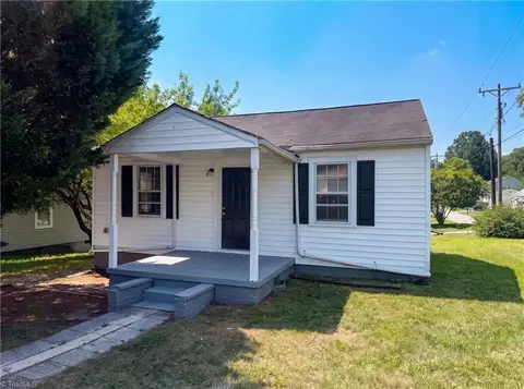 920 Elm St, Burlington, NC 27217