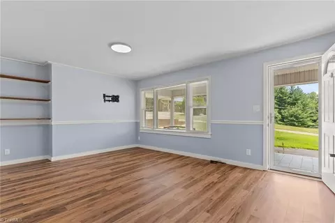 Living - 290 Riverview Dr, Sparta, NC 28675 photo 2 of 5