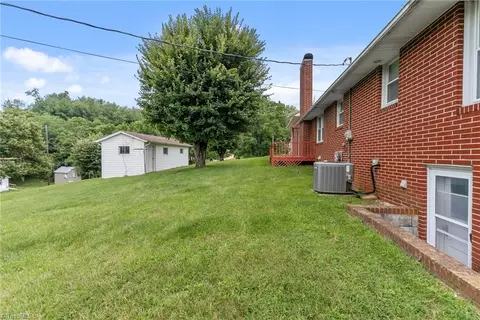 Exterior - 290 Riverview Dr, Sparta, NC 28675 photo 5 of 11