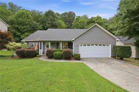 2109 Priya St, Thomasville, NC 27360