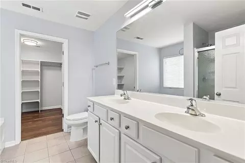 Bath - 3853 Tonsley Pl, High Point, NC 27265 photo 6 of 7