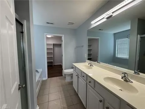 Bath - 3853 Tonsley Pl, High Point, NC 27265 photo 1 of 7