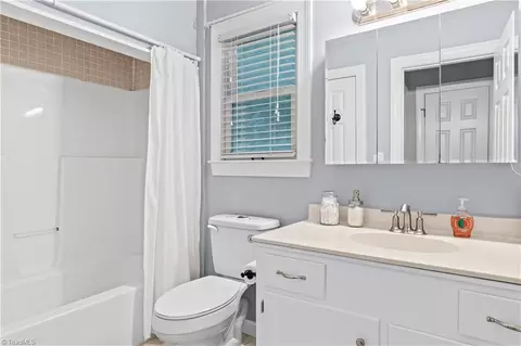 Bath - 4721 Whisper Oak Dr, Trinity, NC 27370 photo 1 of 2