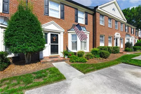 1717 Ternberry Rd, High Point, NC 27262