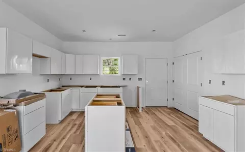 Entry Way - 814 Vail Ave, High Point, NC 27260 photo 1 of 4