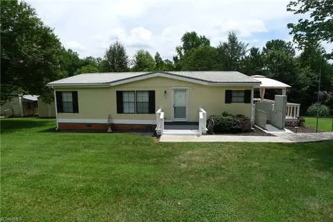 116 Hank Lesser Rd, Mocksville, NC 27028