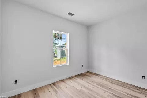 Bedroom - 816 Vail Ave, High Point, NC 27260 photo 7 of 10