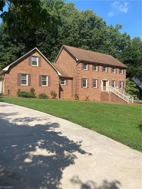 486 Windsor Park Rd, Kernersville, NC 27284