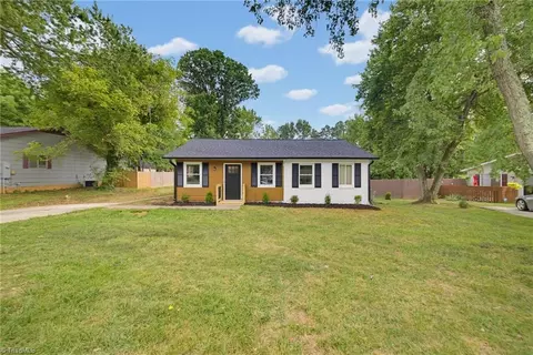 517 Munster Ave, Greensboro, NC 27406