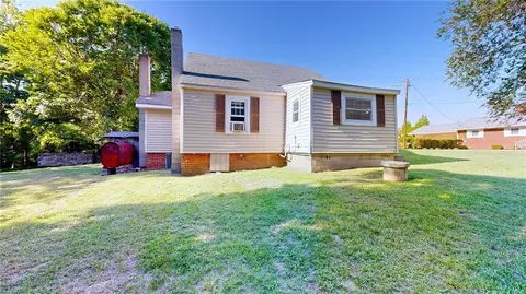 5388 Braxton Craven Rd, Trinity, NC 27370 photo 3