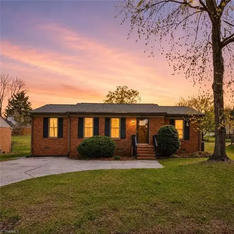 1809 Acorn Rd, Greensboro, NC 27406