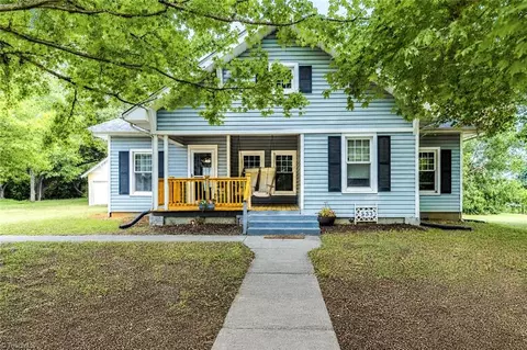 533 Fayetteville St, Liberty, NC 27298