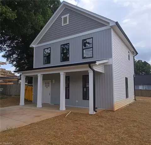 517 Vandalia Rd W, Greensboro, NC 27406