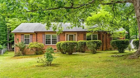 4106 Ridgedale Dr, Greensboro, NC 27455