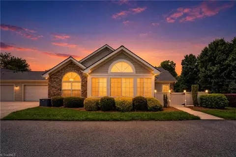 917 Eagle Rd, Greensboro, NC 27407