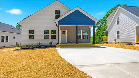 114 Ireland St N, Burlington, NC 27217