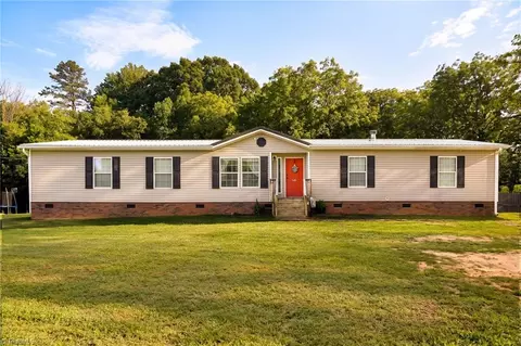837 Joe Rd, Mocksville, NC 27028