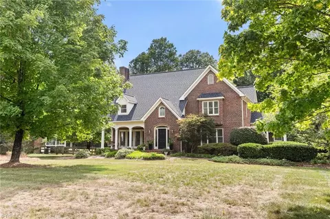 4606 Hartsford Dr, Greensboro, NC 27406