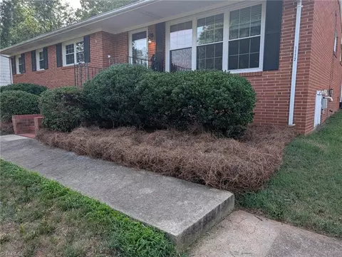 1112 Green St, Reidsville, NC 27320