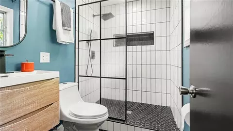 Bath - 503 Florham Dr, High Point, NC 27262 photo 1 of 3