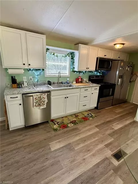 196 Sonora Dr, Advance, NC 27006 photo 8