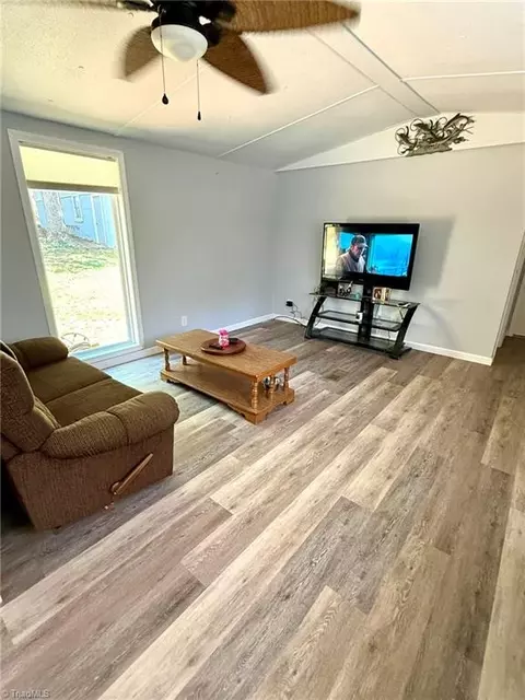 196 Sonora Dr, Advance, NC 27006 photo 2
