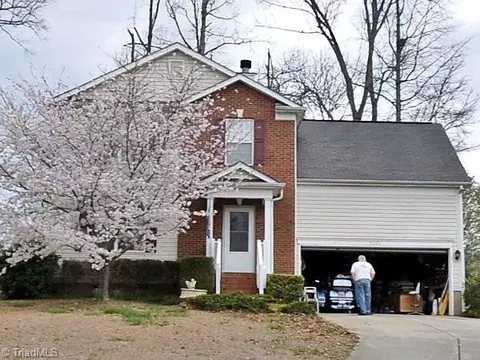 9220 Garnet Field Ct, Charlotte, NC 28269