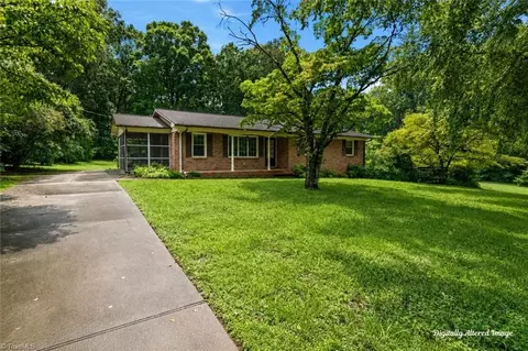 153 Shady Ln, Advance, NC 27006