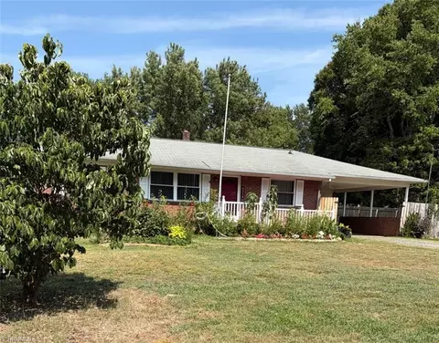 4358 Gumtree Rd, Winston Salem, NC 27107