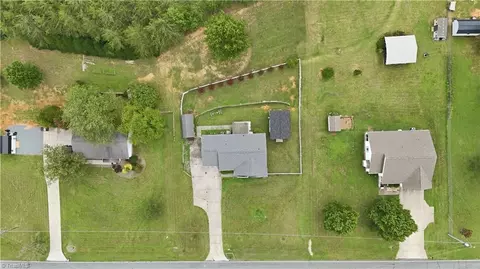 View/Area - 482 Moser Rd, King, NC 27021 photo 7 of 9