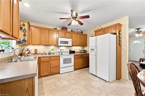 Kitchen - 482 Moser Rd, King, NC 27021 photo 3 of 3