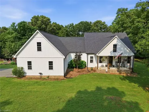 6569 Hockett Trl, Randleman, NC 27317