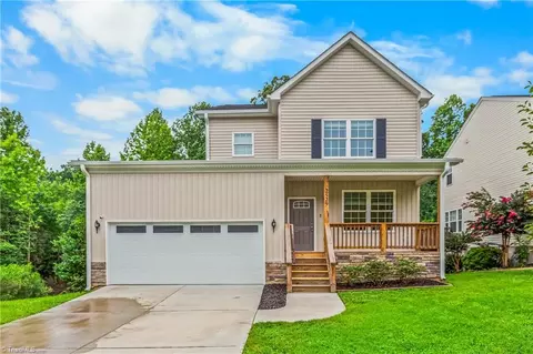 2529 Fiddlers Glenn Dr, Winston Salem, NC 27127