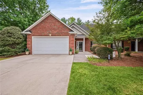2071 Salisbury Sq, Winston Salem, NC 27127