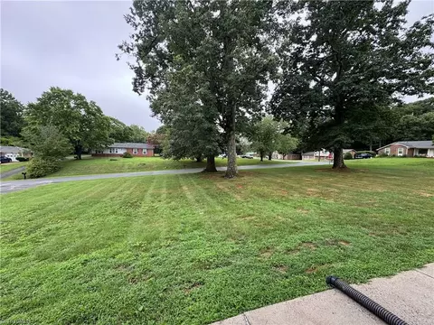 Exterior - 503 Hampton Dr, King, NC 27021 photo 13 of 16