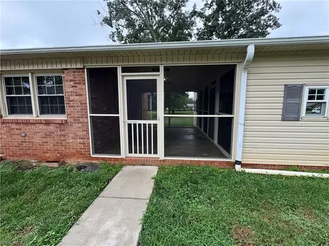 Exterior - 503 Hampton Dr, King, NC 27021 photo 11 of 16