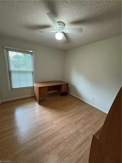 Bedroom - 503 Hampton Dr, King, NC 27021 photo 4 of 5