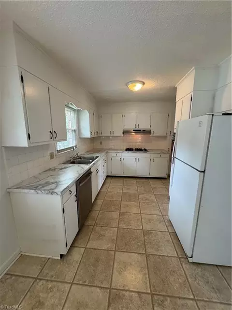 Kitchen - 503 Hampton Dr, King, NC 27021 photo 6 of 9