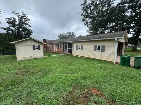 Exterior - 503 Hampton Dr, King, NC 27021 photo 12 of 16